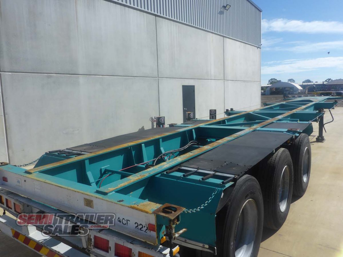 2003 MAXITRANS40FT SKEL TRAILER WITH REAR PUSH OUT BAR