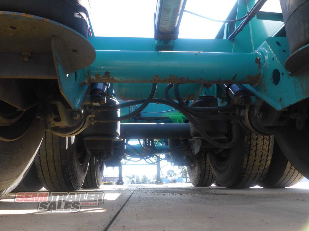 2003 MAXITRANS40FT SKEL TRAILER WITH REAR PUSH OUT BAR