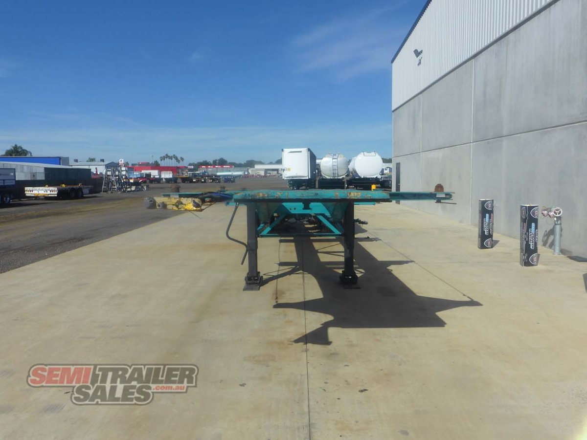 2003 MAXITRANS40FT SKEL TRAILER WITH REAR PUSH OUT BAR