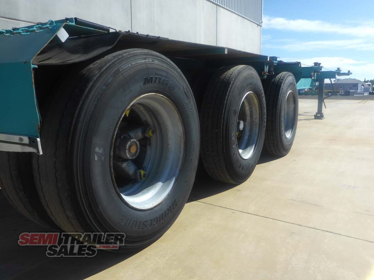 2003 MAXITRANS40FT SKEL TRAILER WITH REAR PUSH OUT BAR