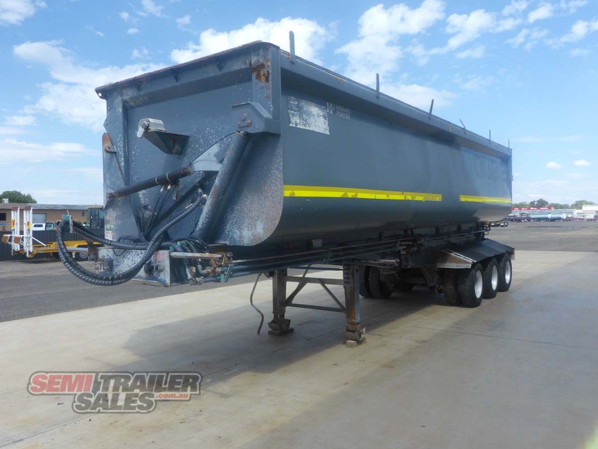 2009 HOWARD PORTER TRI AXLE SIDE TIPPER