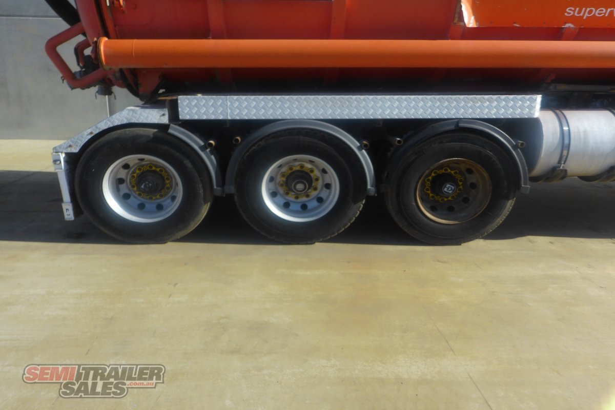 2009 VAWDREY VACUUM TANKER