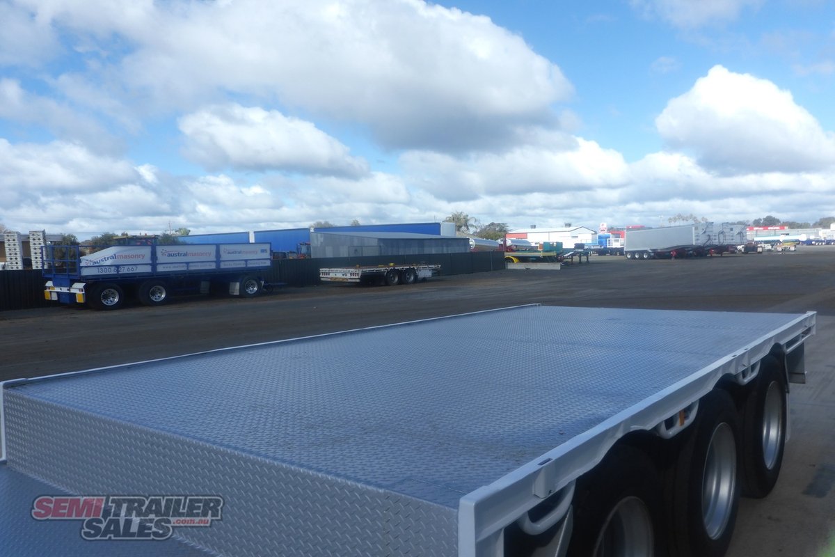 07/2021 VAWDREY 34 PALLET DOUBLE DROPDECK SET