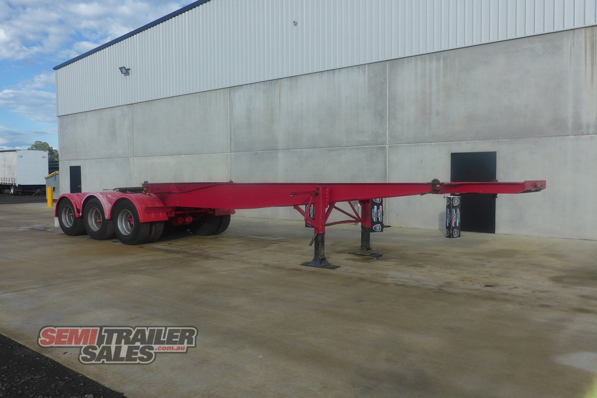 1997 FREIGHTER SKEL A TRAILER