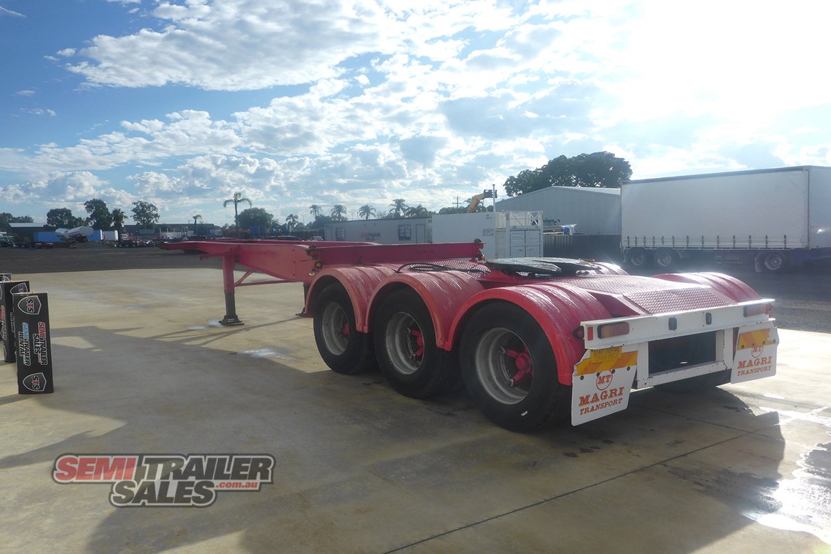1997 FREIGHTER SKEL A TRAILER