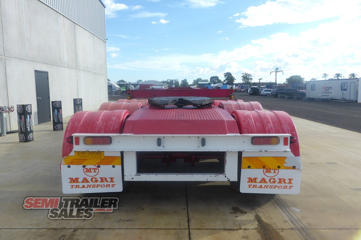 1997 FREIGHTER SKEL A TRAILER