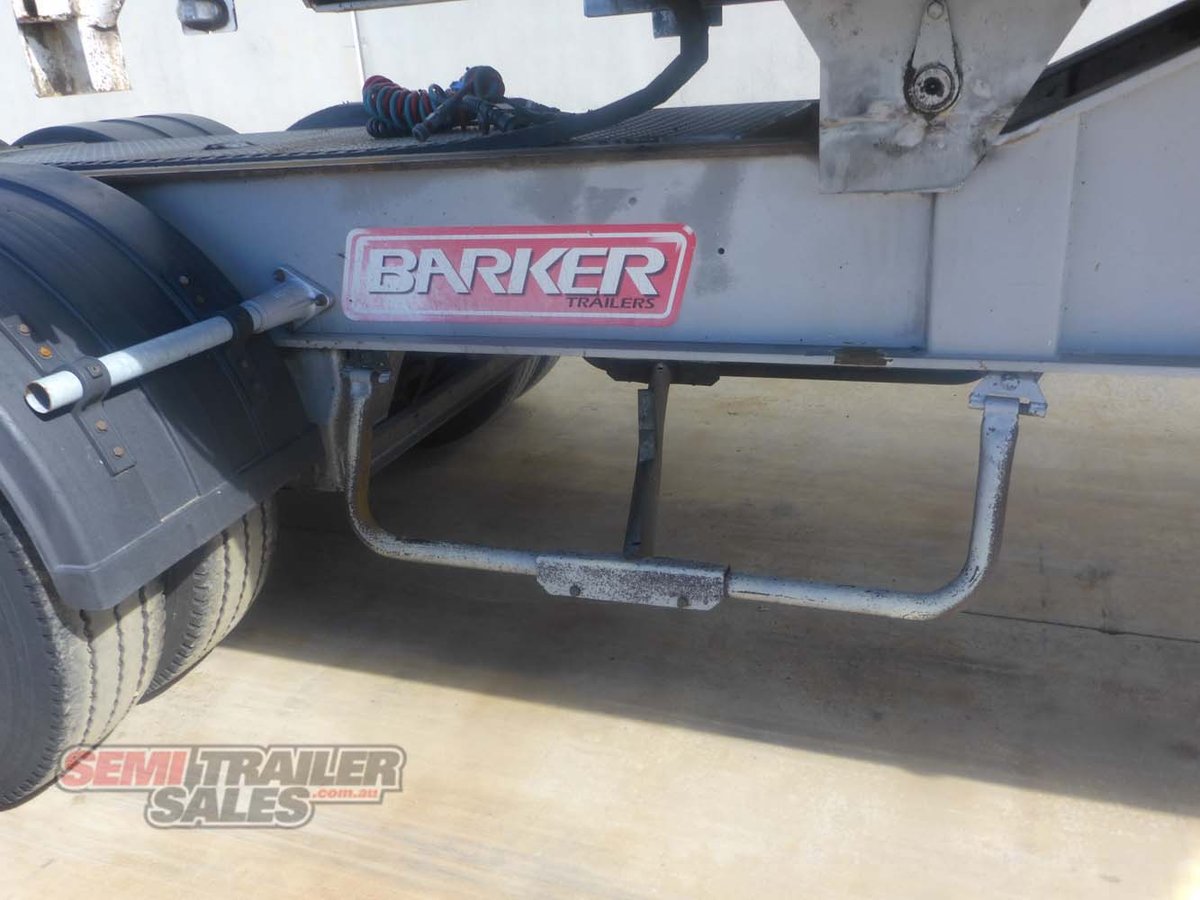 2006 BARKER 12 PALLET ROLLBACK CURTAINSIDER TRAILER