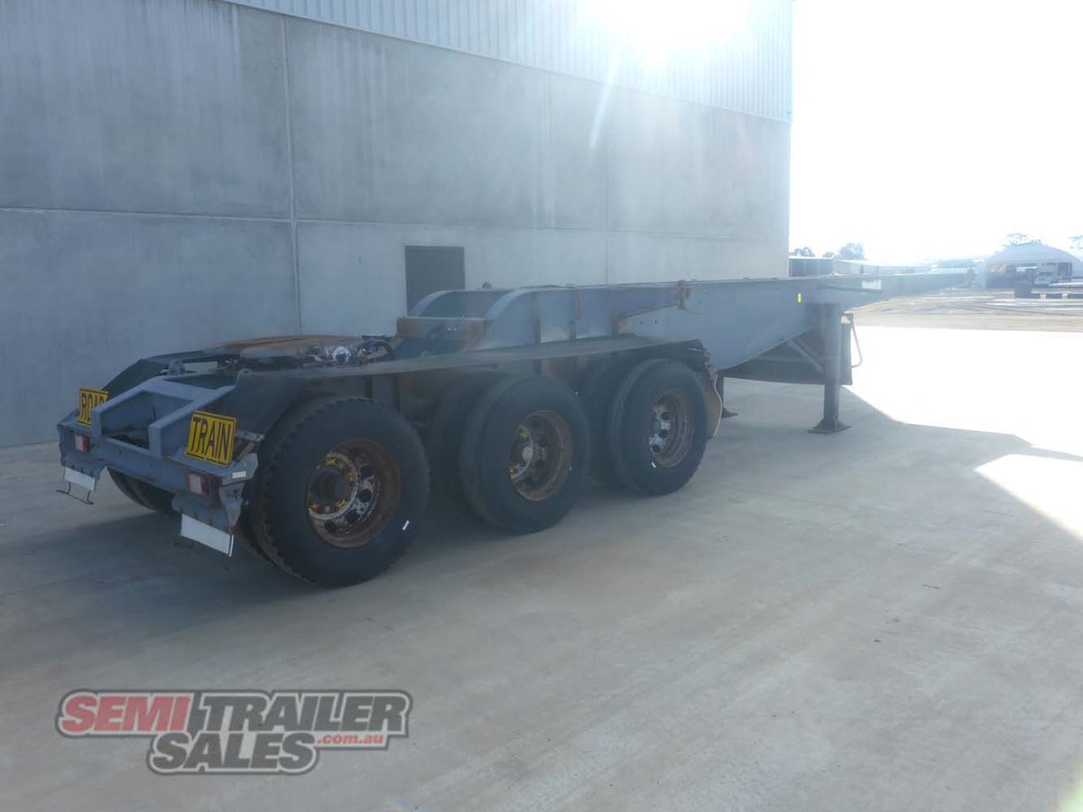 2008 CIMC SKEL A TRAILER (90MM TURNTABLE)