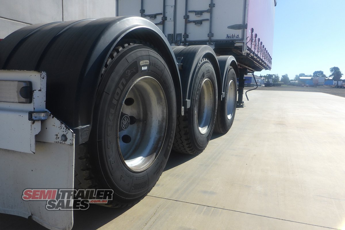 07/2007 BARKER 12 PALLET ROLLBACK CURTAINSIDER A TRAILER