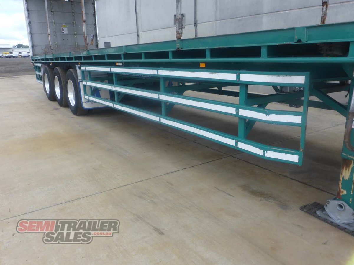 09/2010 MAXITRANS 24 PALLET CURTAINSIDER TRAILER