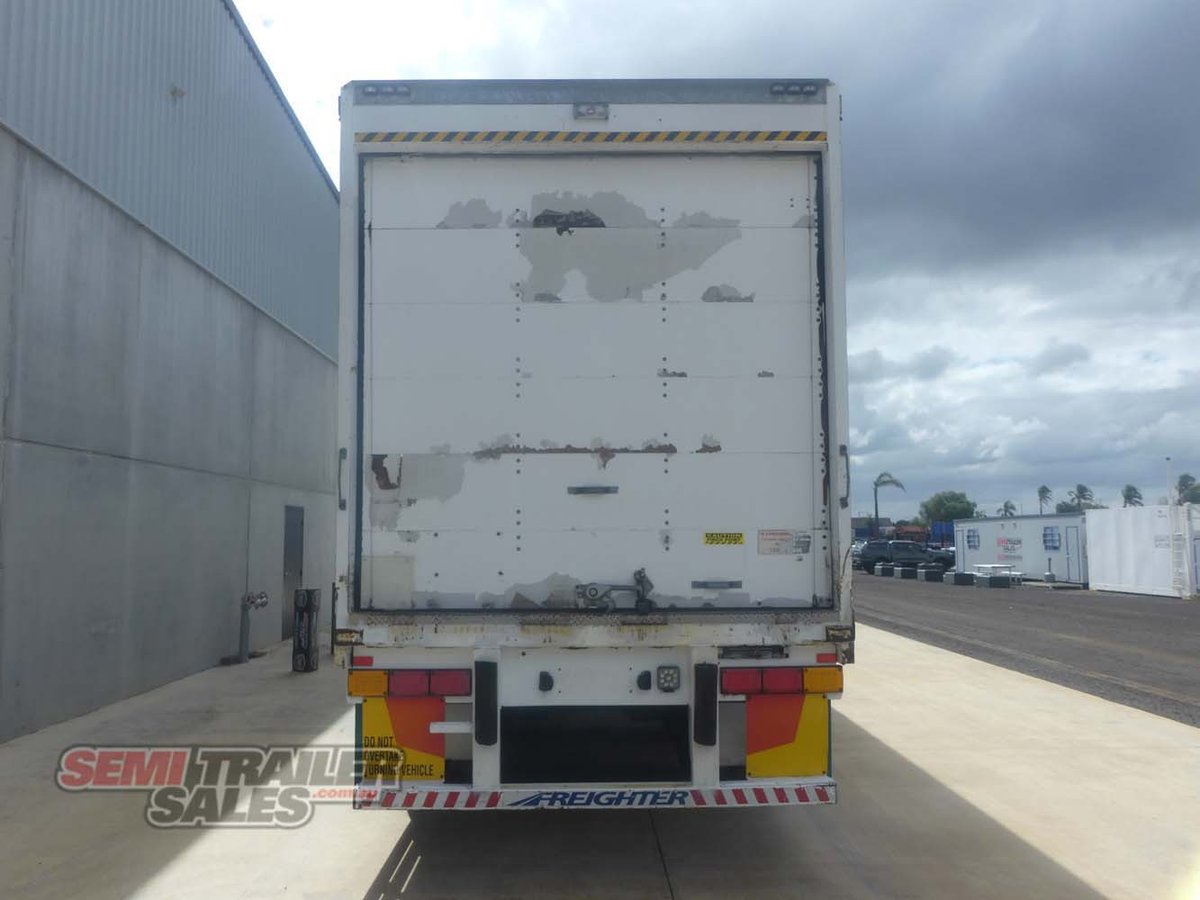 09/2010 MAXITRANS 24 PALLET CURTAINSIDER TRAILER
