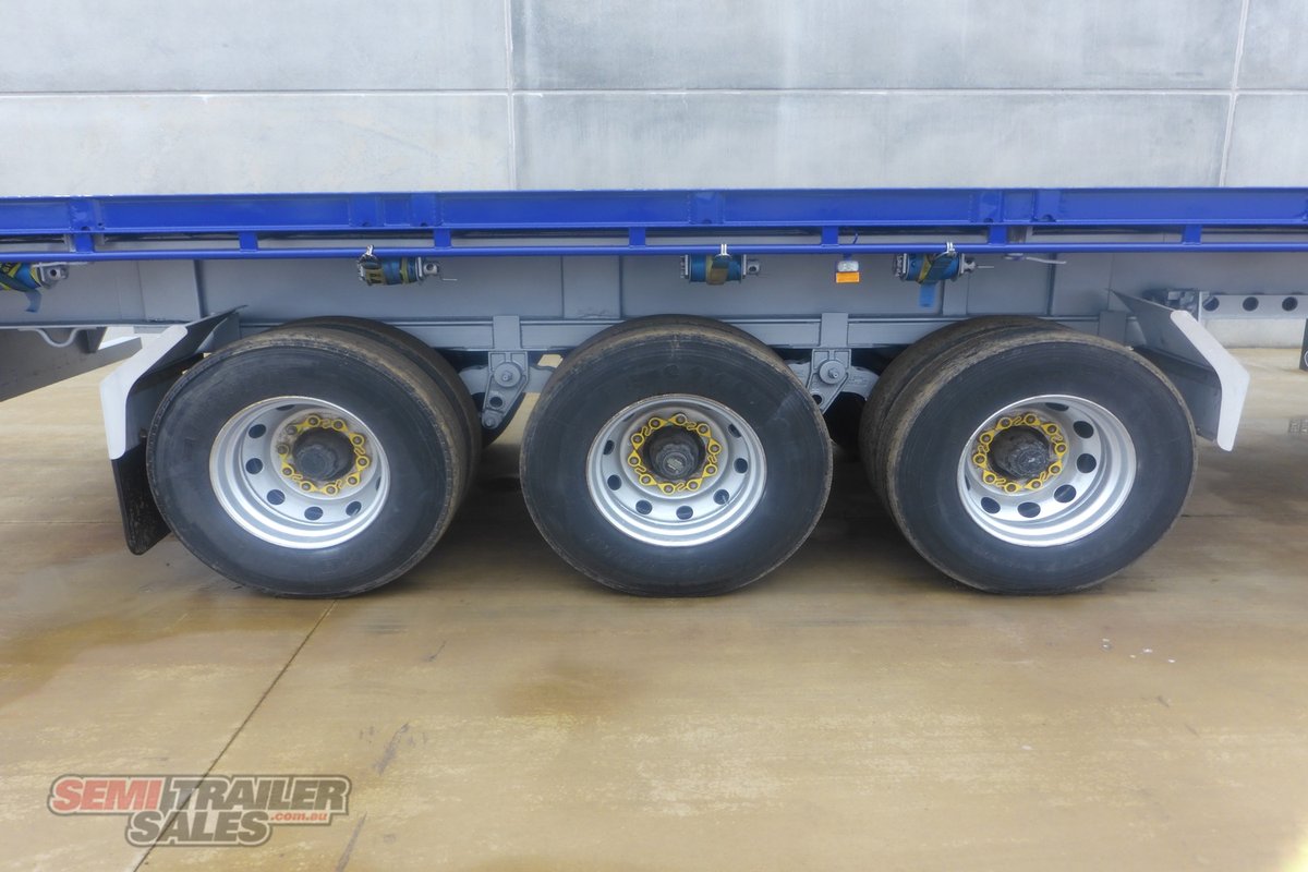 06/2006 KRUEGER 45FT-69FT FLAT TOP EXTENDABLE TRAILER