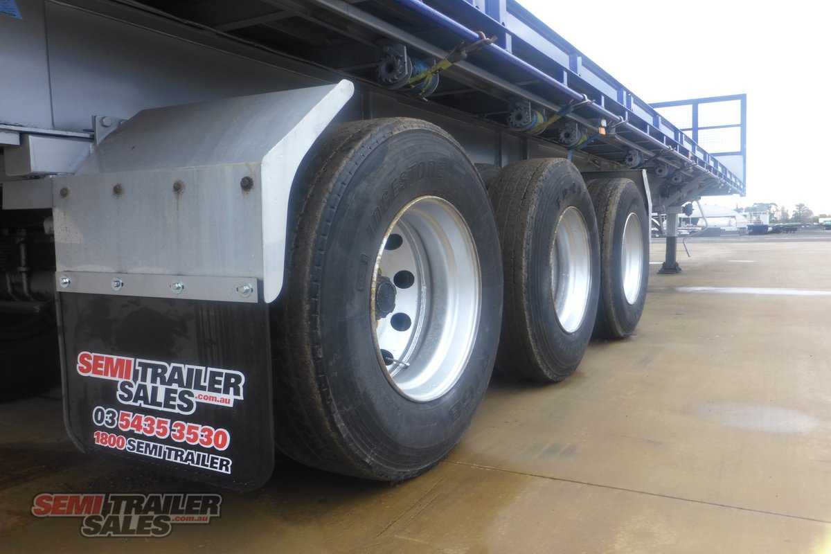 06/2006 KRUEGER 45FT-69FT FLAT TOP EXTENDABLE TRAILER