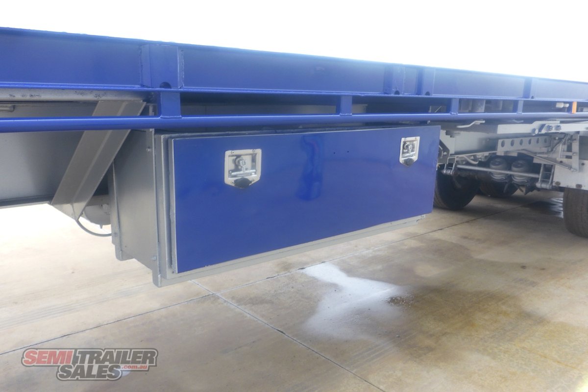 06/2006 KRUEGER 45FT-69FT FLAT TOP EXTENDABLE TRAILER