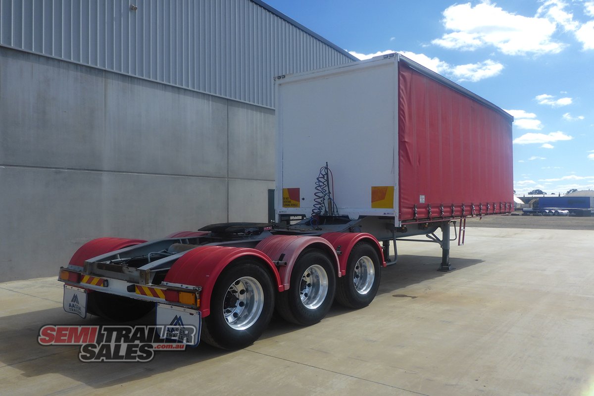 12/2007 CIMC 12 PALLET CURTAINSIDER TRAILER