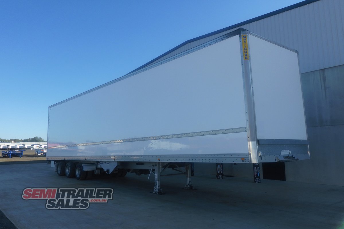 2020 MAXITRANS CHAIN DRIVEN FLOOR 24 PALLET PANTECH TRAILER
