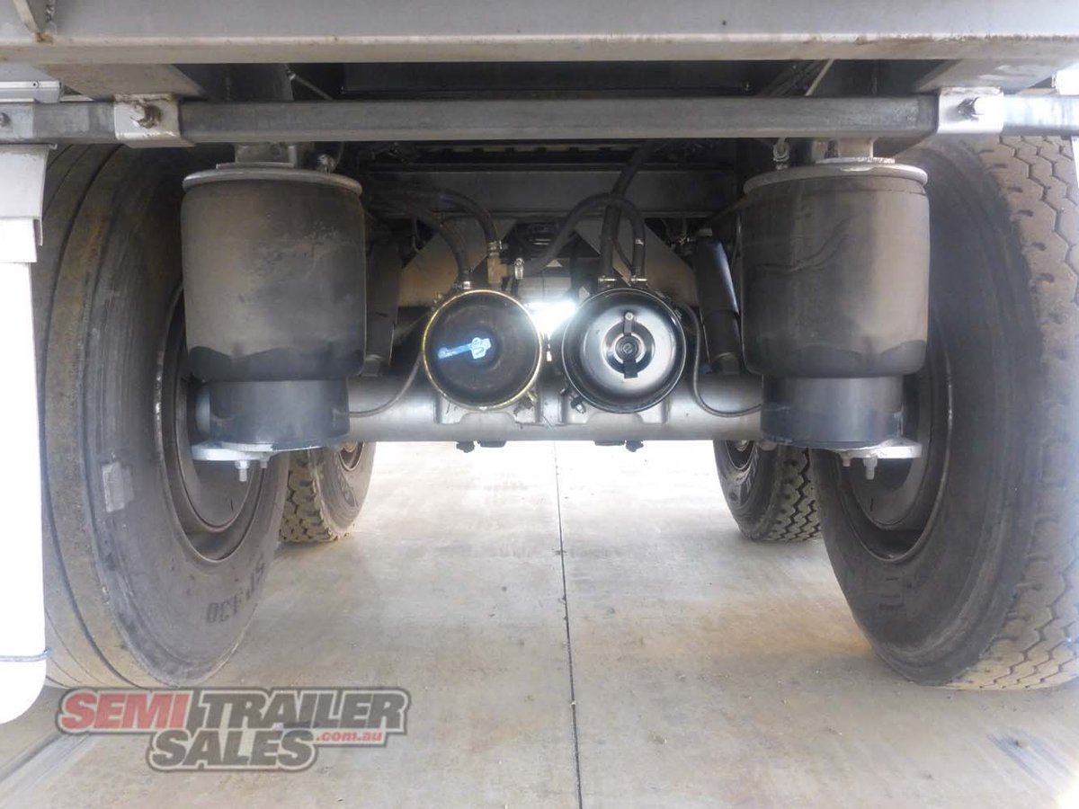 2015 VAWDREY 16 PALLET PANTECH TRAILER 