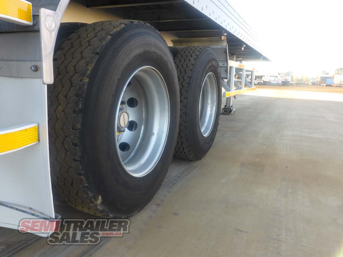 2015 VAWDREY 16 PALLET PANTECH TRAILER 