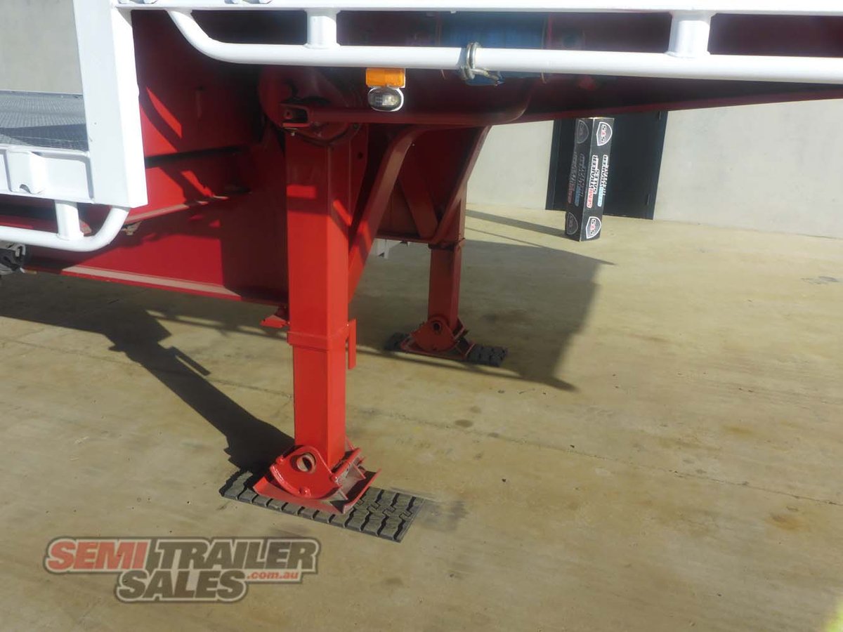 2005 MAXITRANS 22 PALLET DROPDECK TRAILER