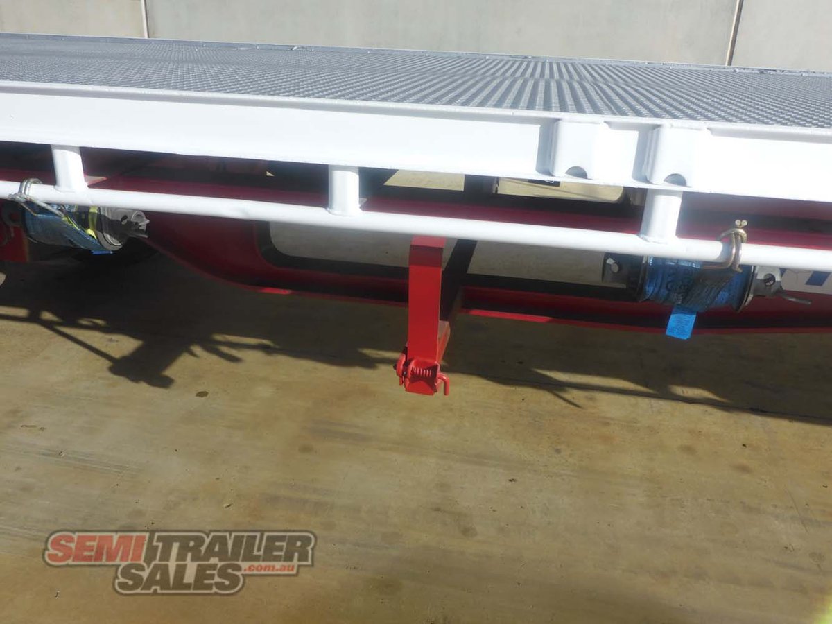 2005 MAXITRANS 22 PALLET DROPDECK TRAILER