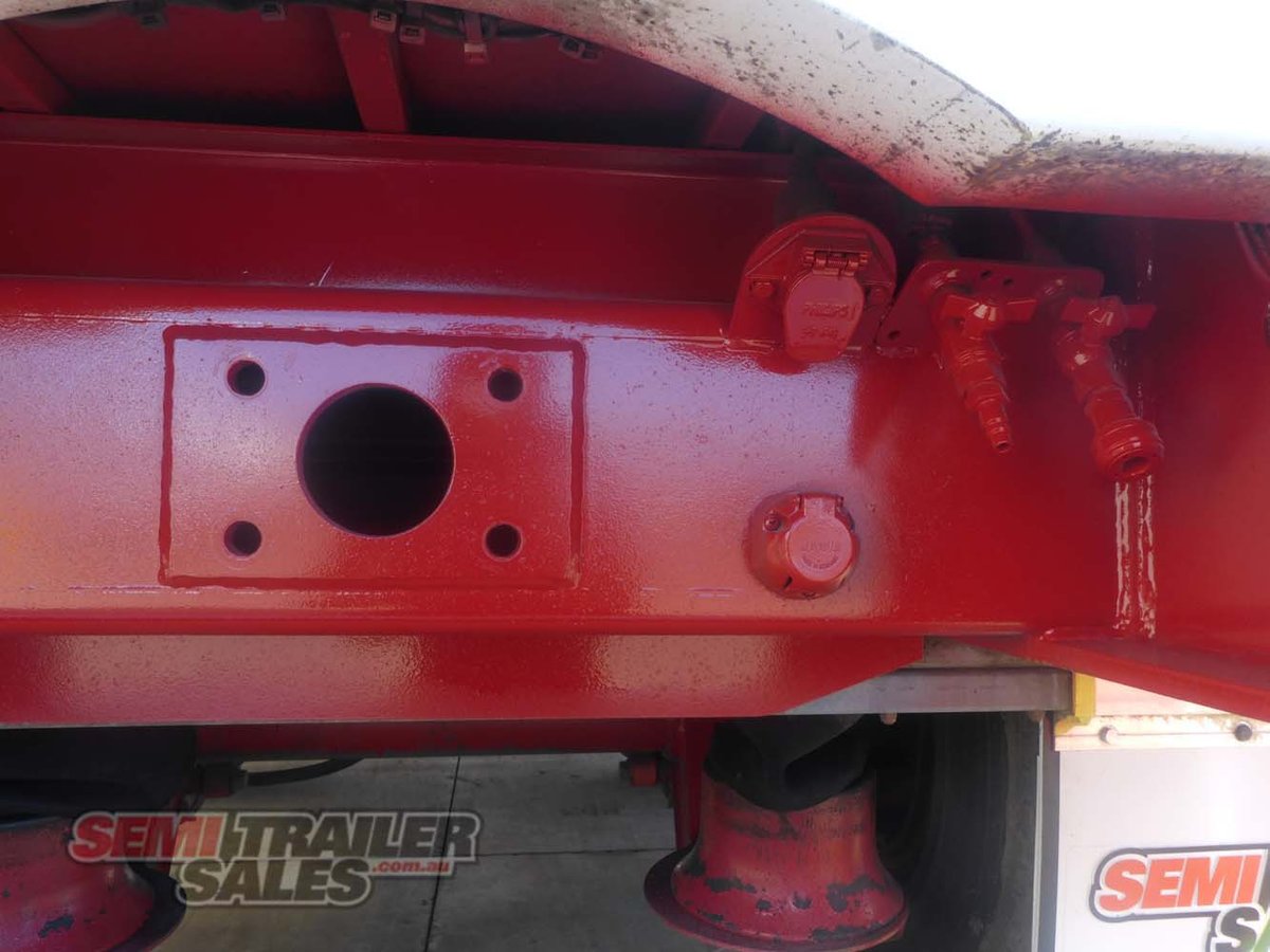 2005 MAXITRANS 22 PALLET DROPDECK TRAILER