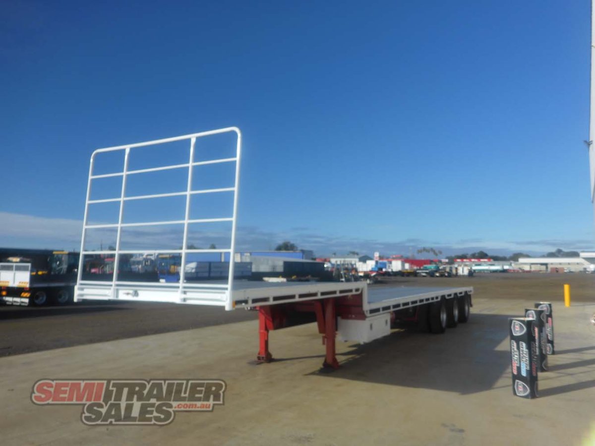 2005 MAXITRANS 22 PALLET DROPDECK TRAILER