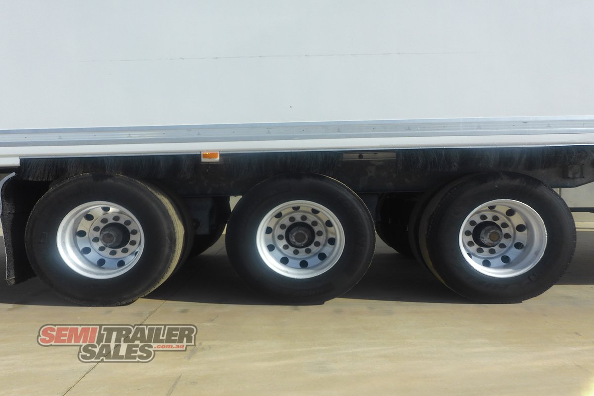 2010 MAXICUBE 24 PALLET REFRIGERATED PANTECH TRAILER