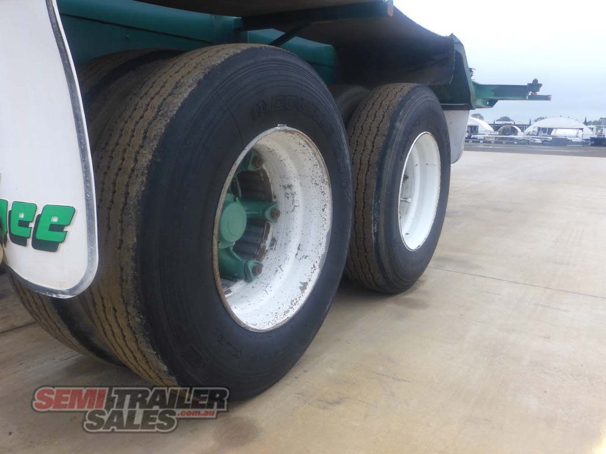 1980 MCGRATH 20FT SKEL TRAILER