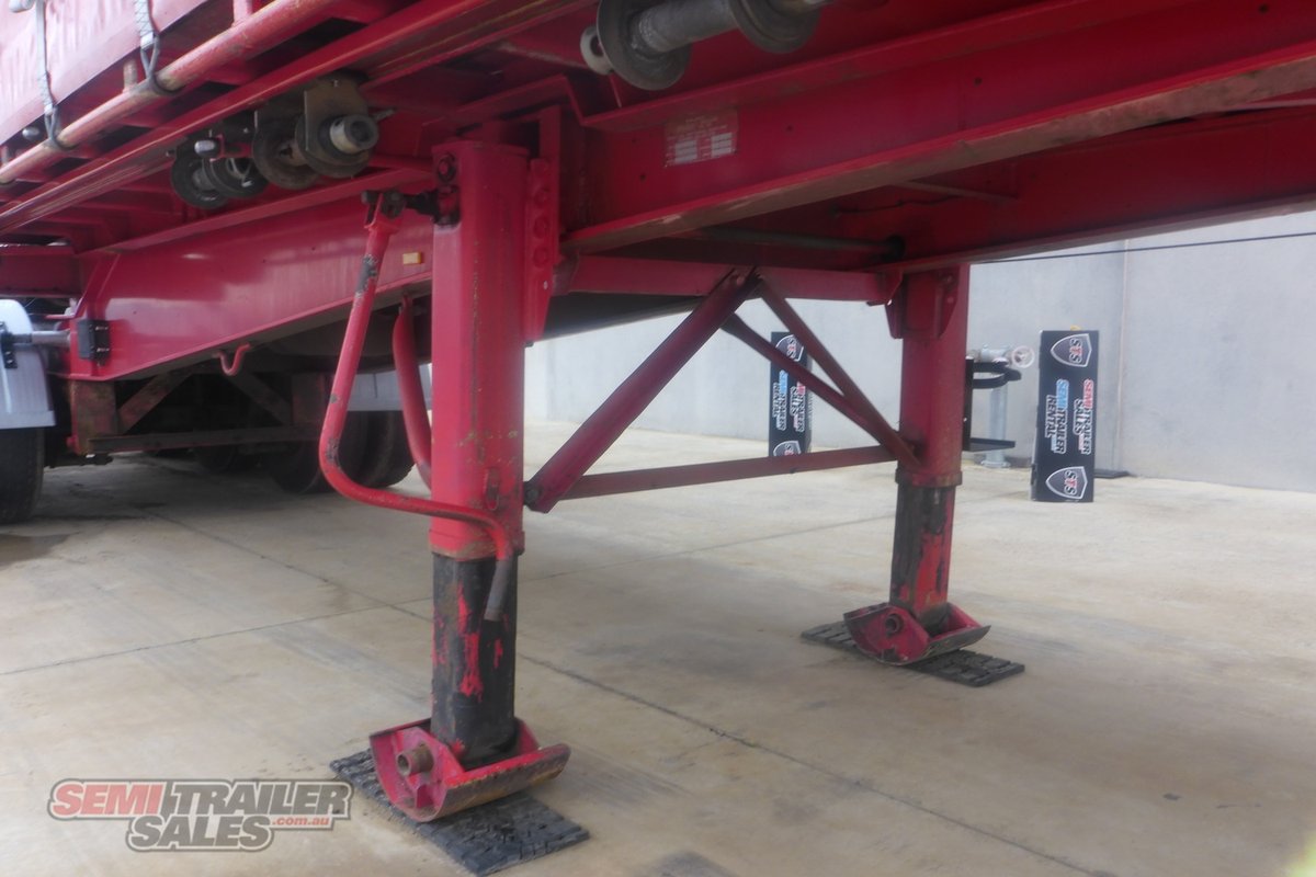 06/2002 BARKER 12 PALLET CURTAINSIDER A TRAILER (REMOVEABLE BODY)