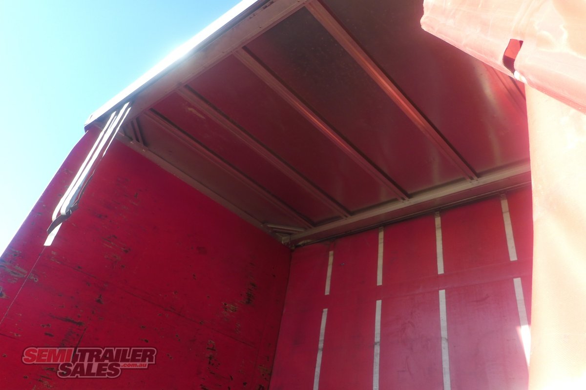 06/2002 BARKER 12 PALLET CURTAINSIDER A TRAILER (REMOVEABLE BODY)