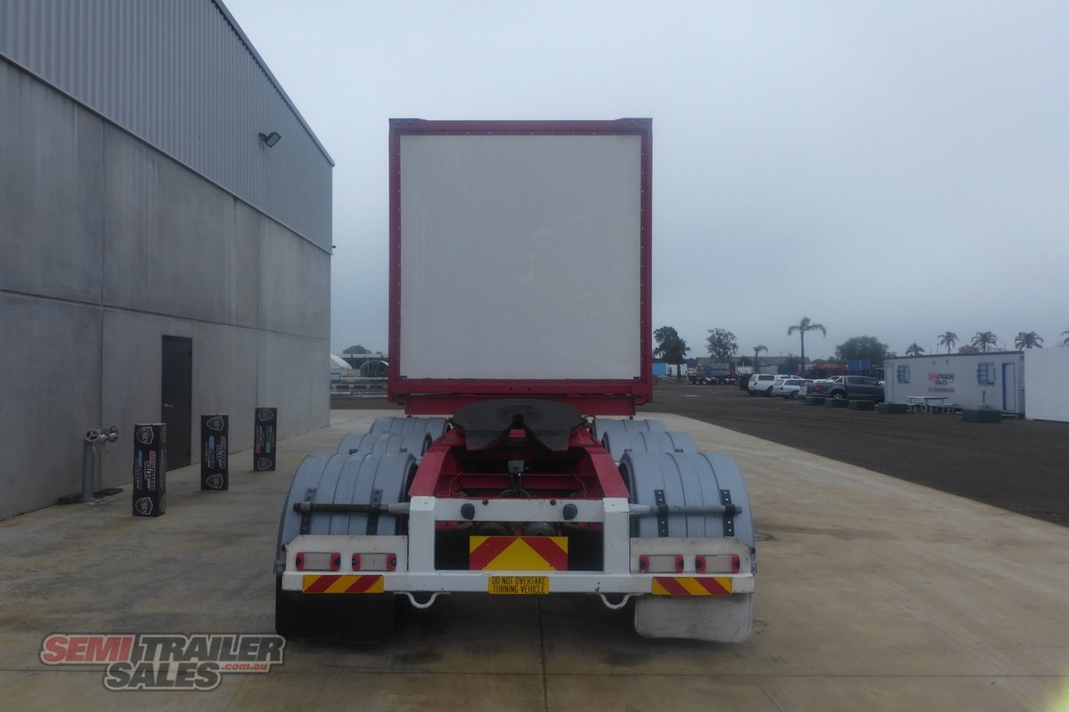 06/2002 BARKER 12 PALLET CURTAINSIDER A TRAILER (REMOVEABLE BODY)