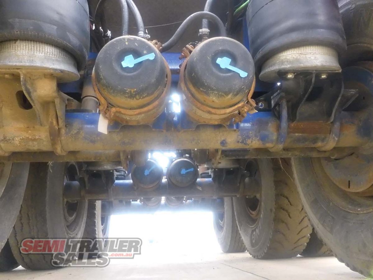 10/2014 CIMC LOG JINKER TRAILER