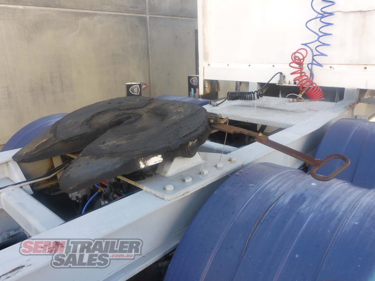05/2007 KRUEGER 12 PALLET CURTAINSIDER A TRAILER