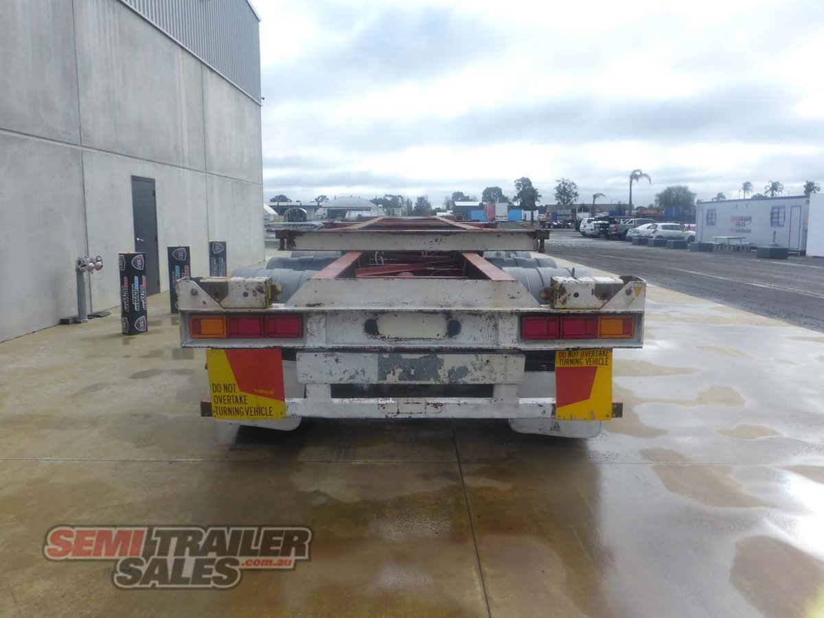 08/1997 FREIGHTER 30-40FT RETRACTABLE SKEL TRAILER