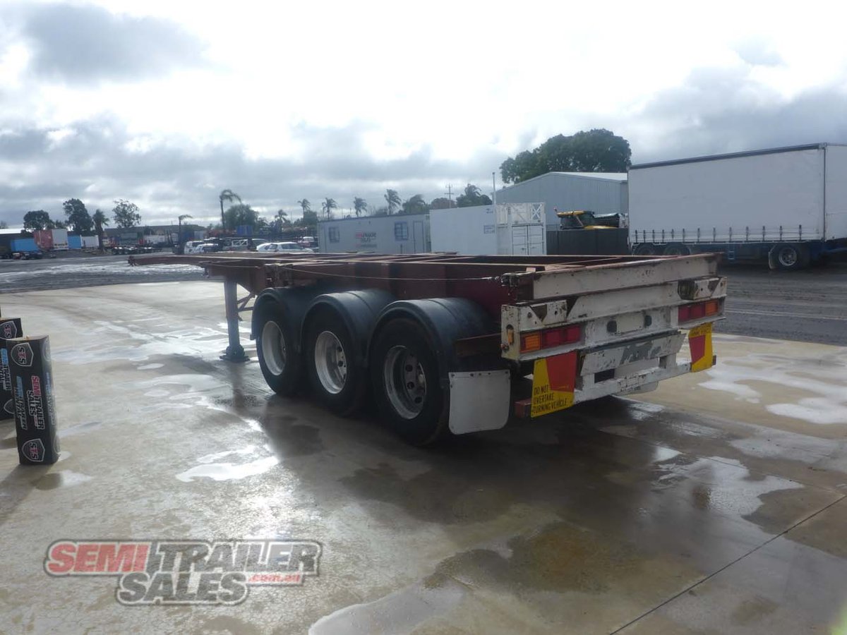 08/1997 FREIGHTER 30-40FT RETRACTABLE SKEL TRAILER