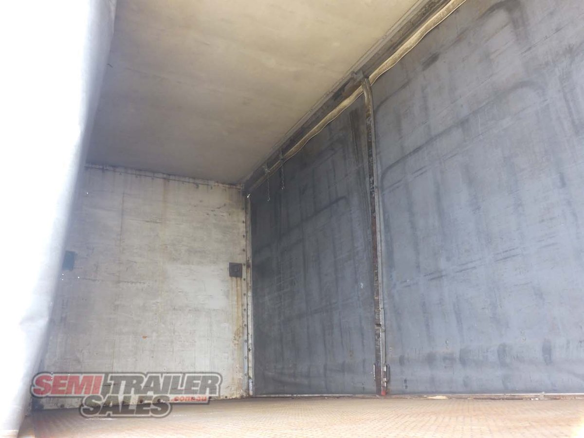 12/2004 VAWDREY 10 PALLET REFRIGERATED CURTAINSIDER A TRAILER
