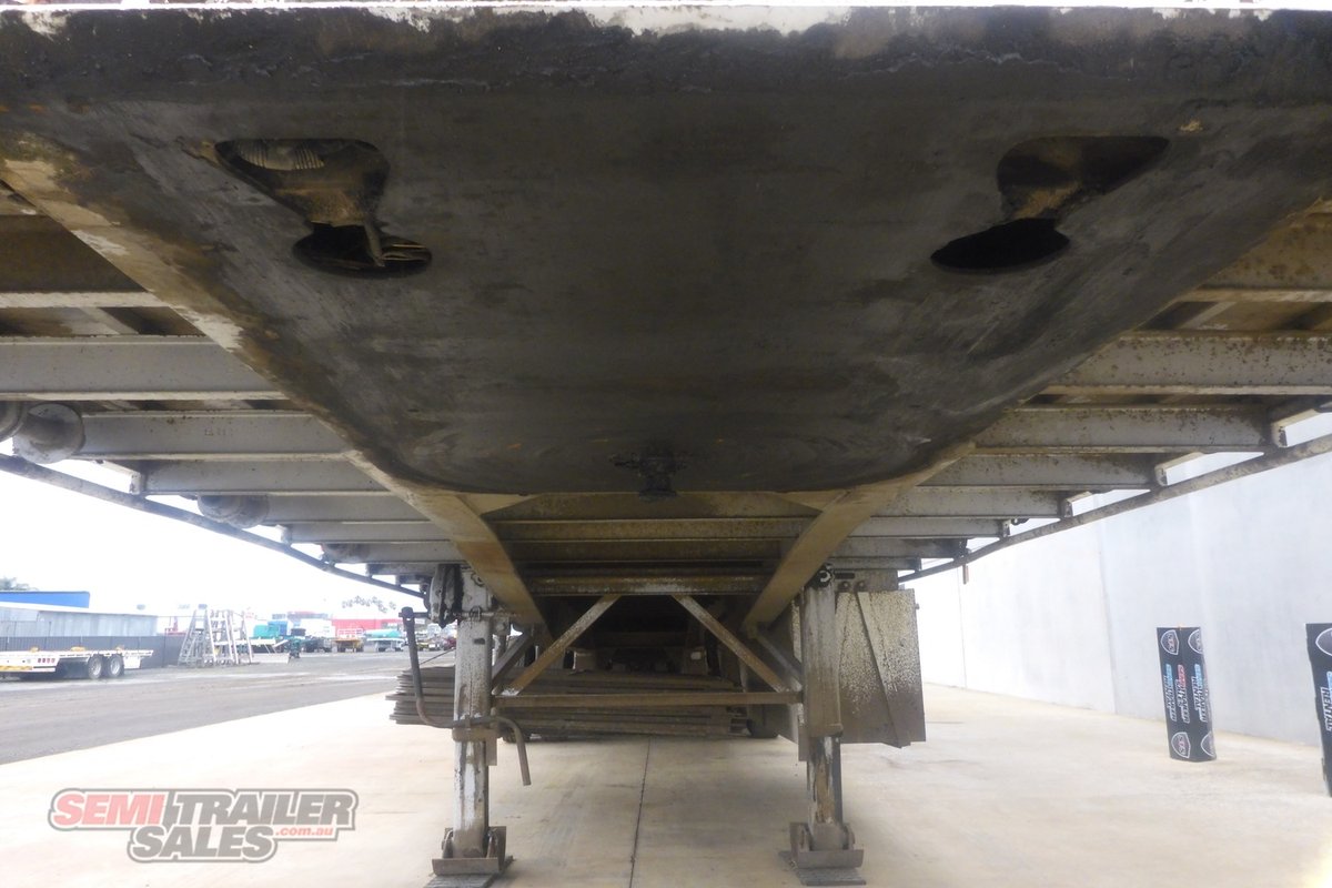 10/1999 FREIGHTER 22 PALLET CURTAINSIDER TRAILER