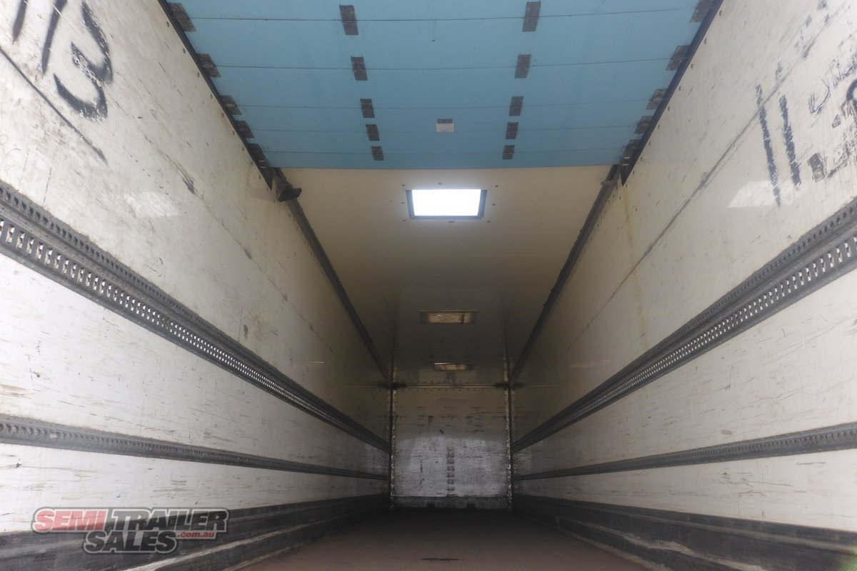 10/2006 VAWDREY 22 PALLET PANTECH WITH REAR TAILGATE