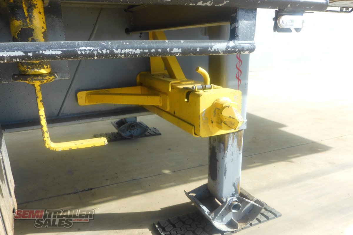 03/2016 CIMC 22 PALLET DROPDECK TRAILER WITH CONTAINER PINS