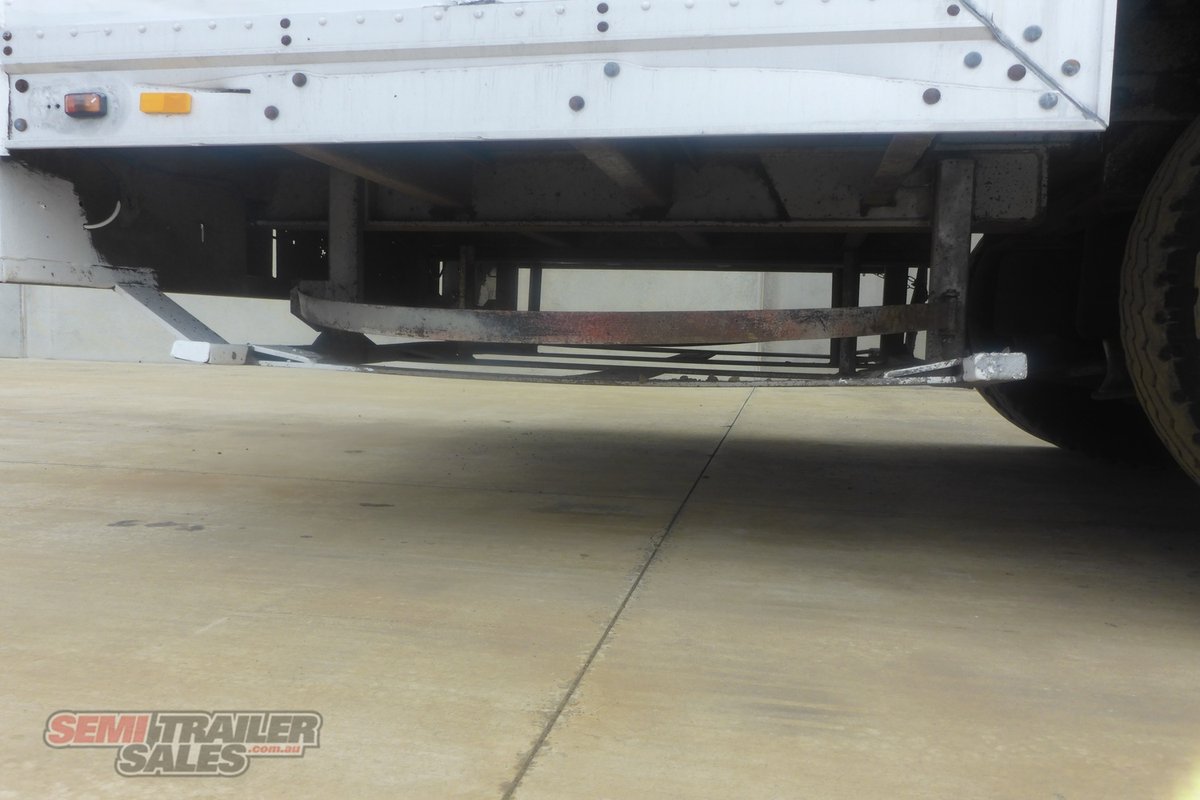 12/1989 LUCAR DROPDECK FURNITURE PANTECH