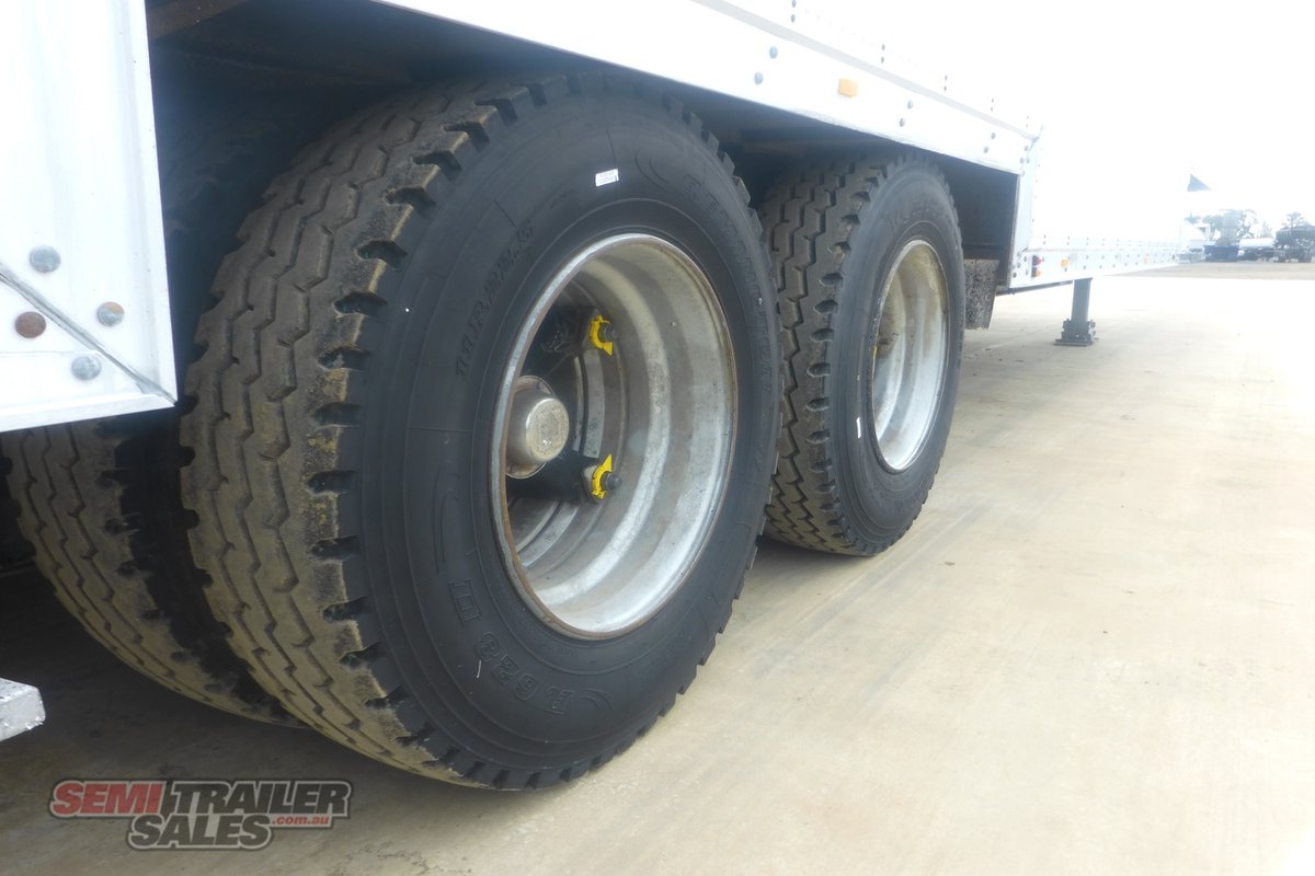 12/1989 LUCAR DROPDECK FURNITURE PANTECH