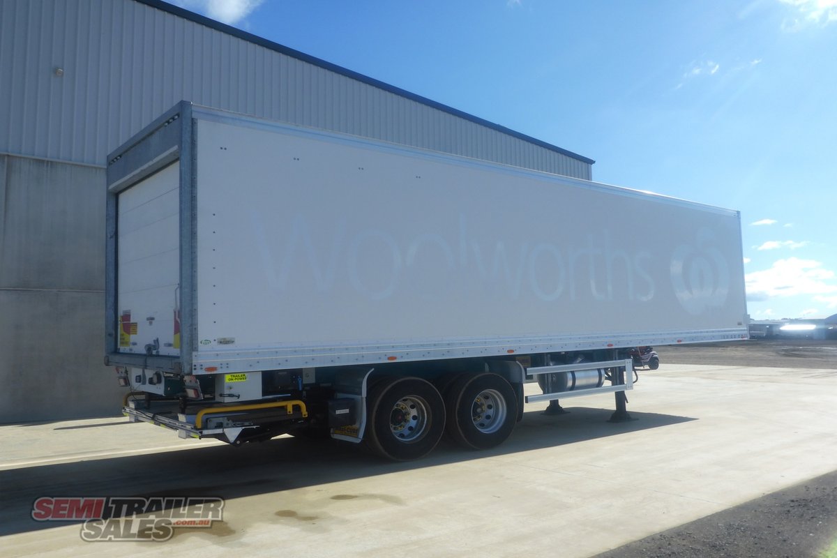 07/2015 MAXITRANS 16 PALLET REFRIGERATED PANTECH WITH TAILGATE LOADER