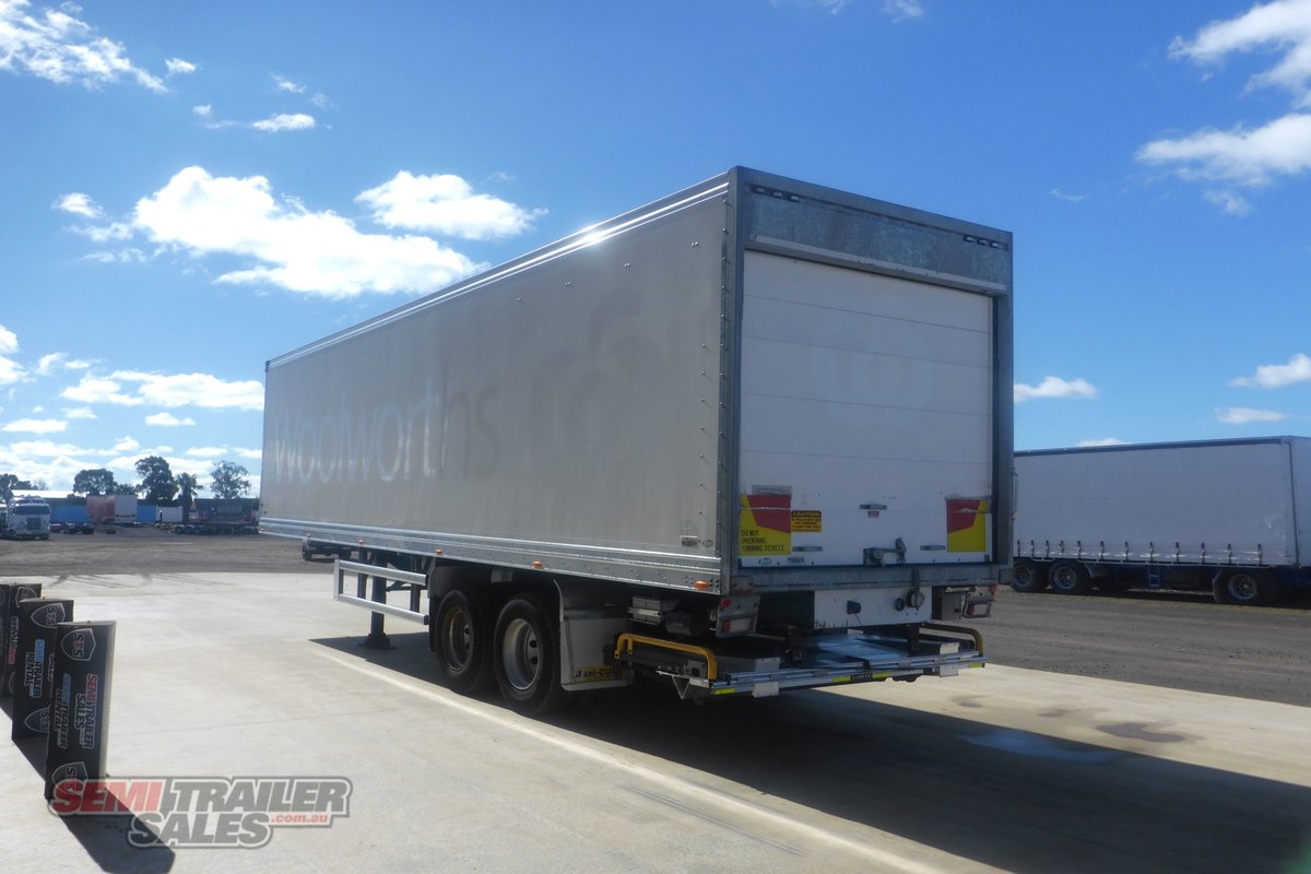 07/2015 MAXITRANS 16 PALLET REFRIGERATED PANTECH WITH TAILGATE LOADER