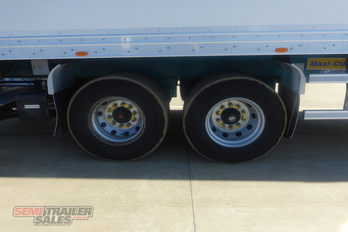 07/2015 MAXITRANS 16 PALLET REFRIGERATED PANTECH WITH TAILGATE LOADER
