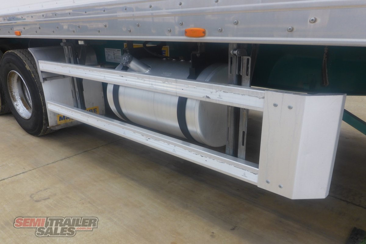 07/2015 MAXITRANS 16 PALLET REFRIGERATED PANTECH WITH TAILGATE LOADERTRAILER