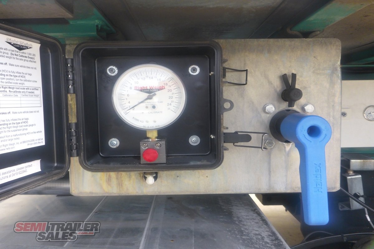 07/2015 MAXITRANS 16 PALLET REFRIGERATED PANTECH WITH TAILGATE LOADERTRAILER