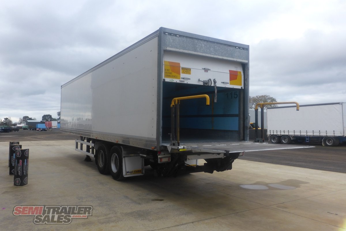 07/2015 MAXITRANS 16 PALLET REFRIGERATED PANTECH WITH TAILGATE LOADERTRAILER
