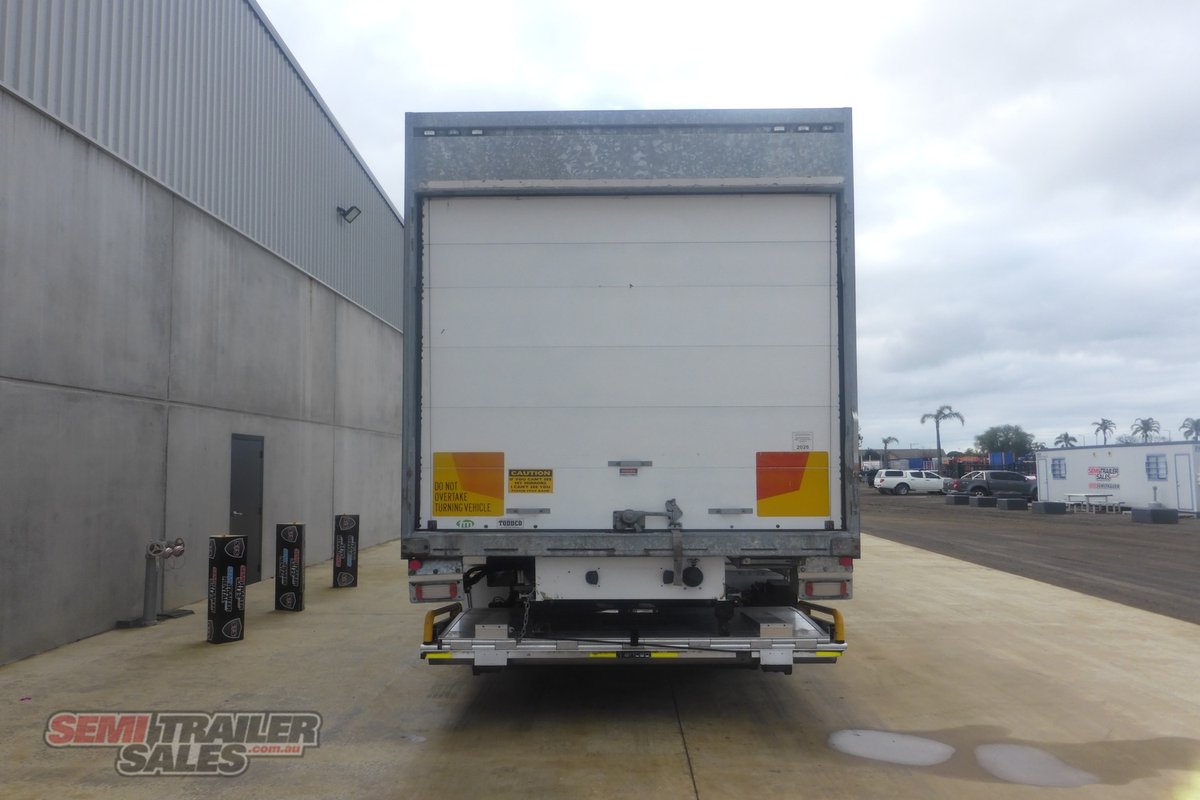 07/2015 MAXITRANS 16 PALLET REFRIGERATED PANTECH WITH TAILGATE LOADERTRAILER