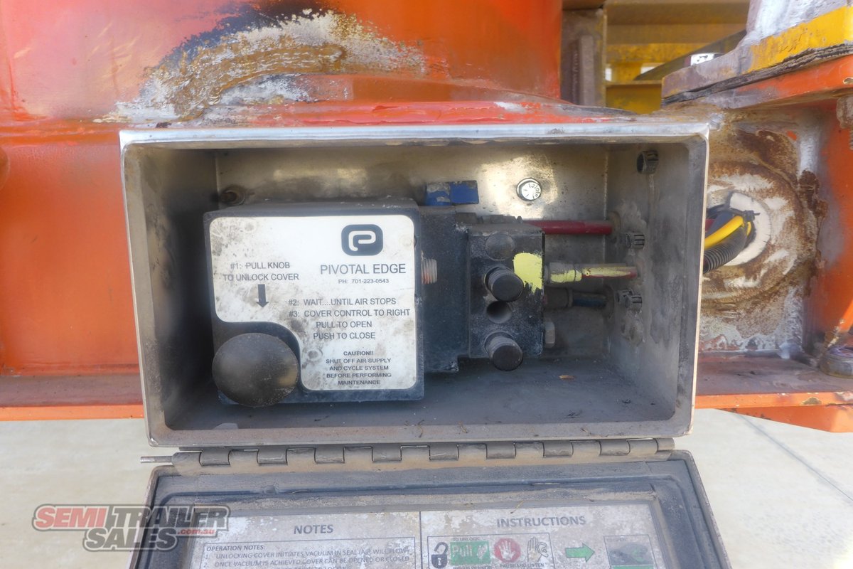 09/2015 JAMIESON BOOMER BULK TANKER TRAILER