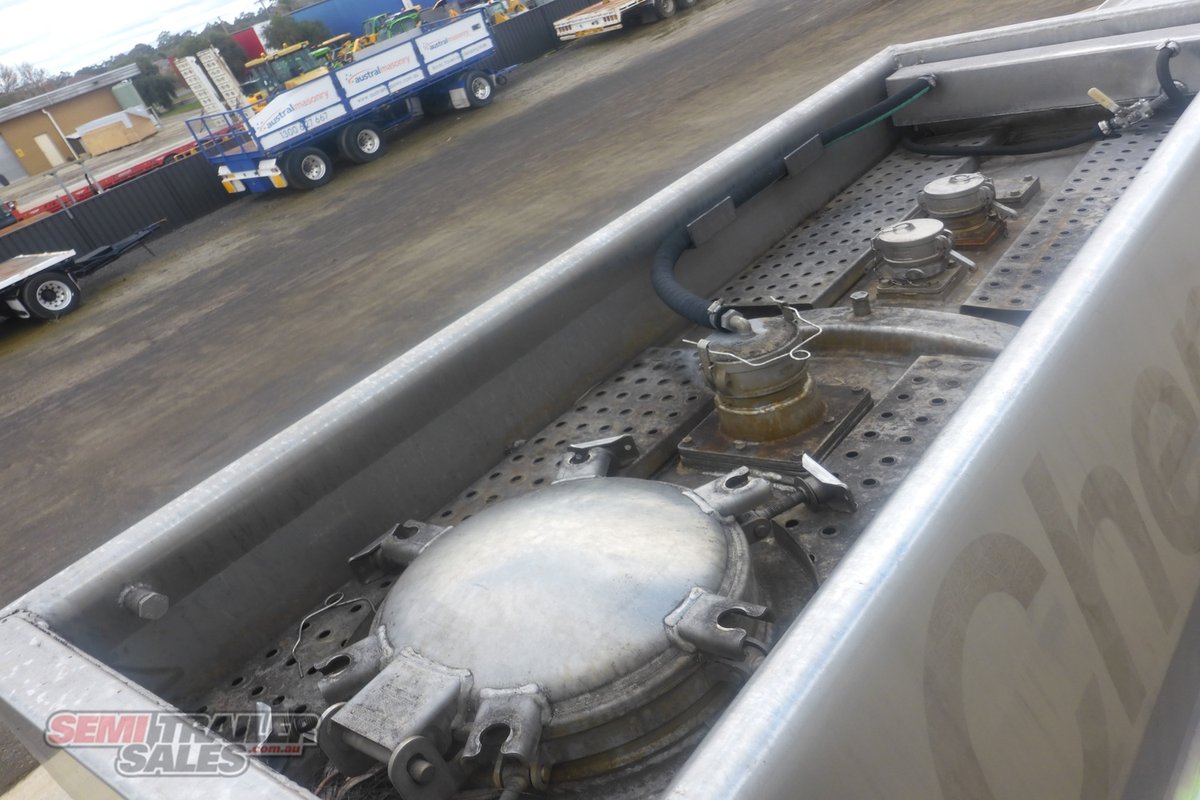 12/2001 TIEMAN 19M TANKER B DOUBLE SET